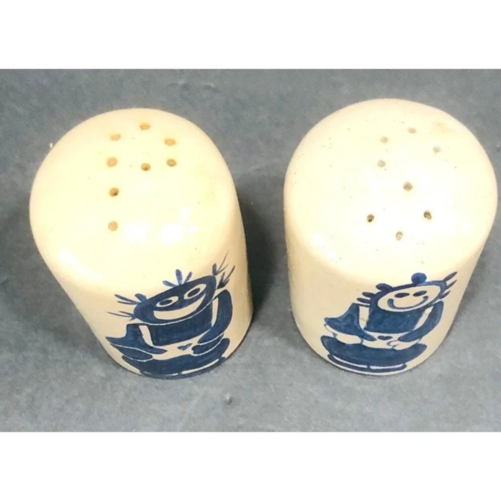 Blue Folk Art Character Ceramic Salt Pepper Shakers Raggedy Ann Andy Country‎